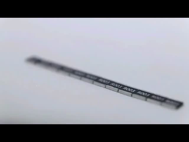 Résistant à puce à film épais SMD 0201 0402 0603 0805 1206 1210 2512 1812 2010 2512 0R-1R-10M 1% 5% Résistant SMD